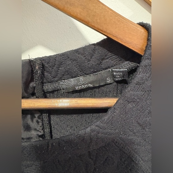 🌟PRANA🌟 Macee Raglan Slv Scoop Nk Textured Jacquard Knit Shift Dress Black - Picture 5 of 5